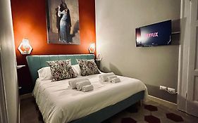 Nerino House, Elegante E Tranquillo Appartamento A 5 Minuti Dal Duomo